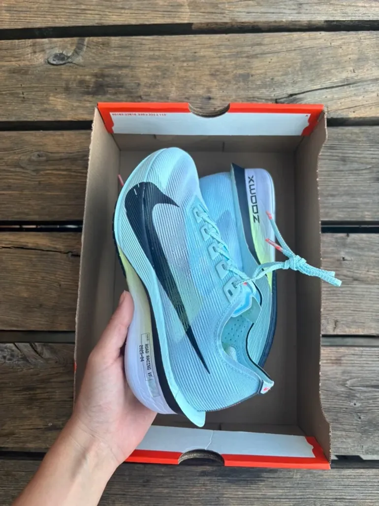 Nike ZoomX Vaporfly Next% 4 bike d'occasion — image 2 sur 7