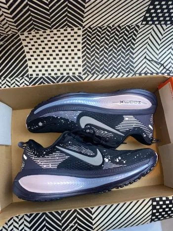 Gebrauchtes Nike Vomero 18 Running Shoes