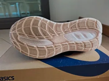 Used Asics Gel-Cumulus 28 bike — image 5 of 5