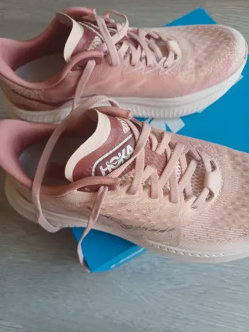 Used Hoka Running Shoes bike — image 6 of 7