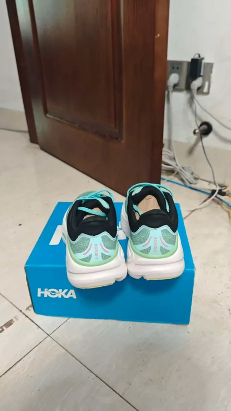 Used Hoka Running Shoes bike — image 3 of 6