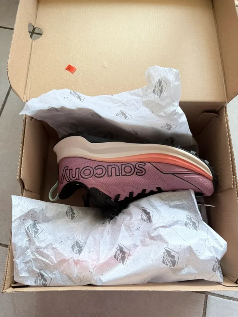 Used Saucony S11066-141 bike — image 6 of 7