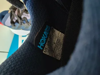 Used Hoka Speedgoat 7 bike — image 7 of 7