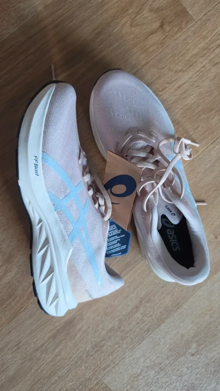 Brugt Asics FF Blast bike — billede 2 af 9