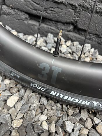 Brugt 3T Discus 45/40 LTD Wheelset bike — billede 5 af 7