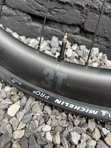 Używany 3T Discus 45/40 LTD Wheelset bike — zdjęcie 5 z 7