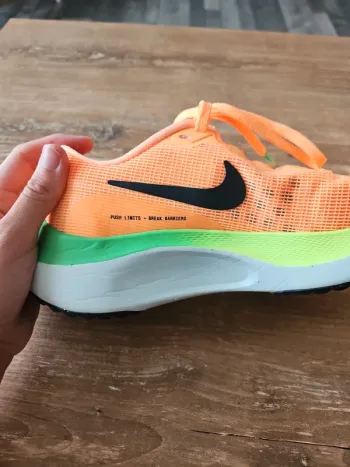 Used Nike Zoom Fly 5 bike — image 3 of 6