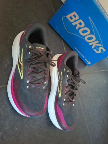 Used Brooks Divide 6 bike — image 3 of 5