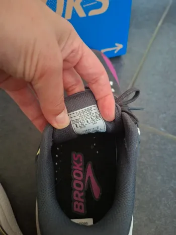 Used Brooks Divide 6 bike — image 5 of 5