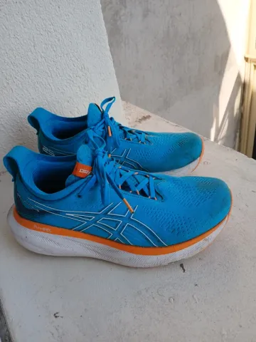 Brugt Asics Gel Nimbus 25 Running Shoes