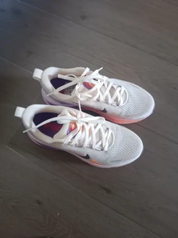 Tweedehands Nike Vomero 18 bike — afbeelding 4 van 4