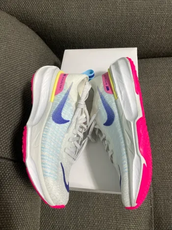 Used Nike ZoomX Invincible Run 3 bike — image 2 of 7