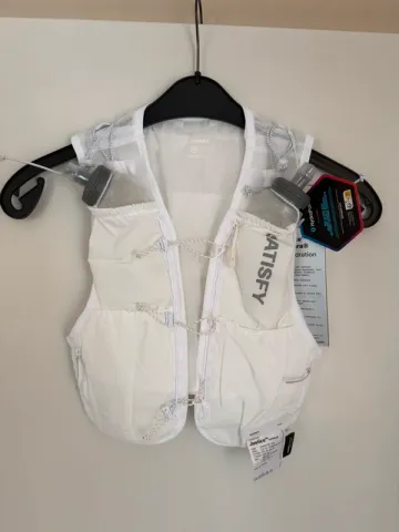 Used White Justice Cordura 5L Hydration Vest Running Accessories