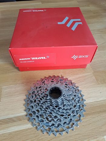 Używany Sram Rival XG-1250 AXS 2026 Drivetrain & Pedals