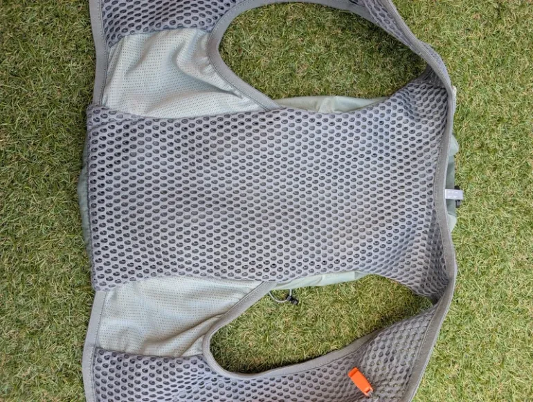 Used Salomon Gilet de trail/rando 8L bike — image 11 of 12