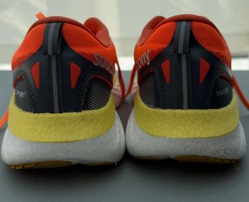 Brugt Saucony Triumph 22 2025 bike — billede 5 af 6