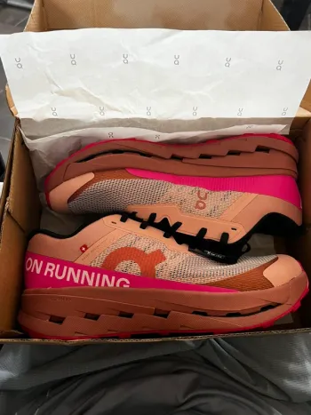 Tweedehands Rose Cloudultra 3 Running Shoes