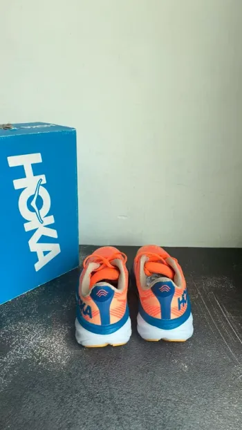 Hoka Shoes Size 44 bike usato — immagine 4 di 6