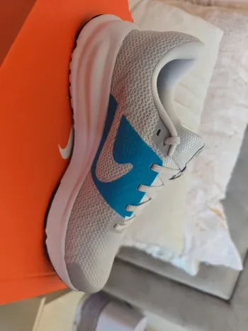Used Nike 41 Running Shoes