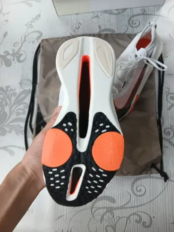 Brugt Lightweight Air Zoom Alphafly Next% 3 bike — billede 15 af 15