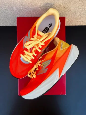 Używany New Balance MFCX3L8 Running Shoes