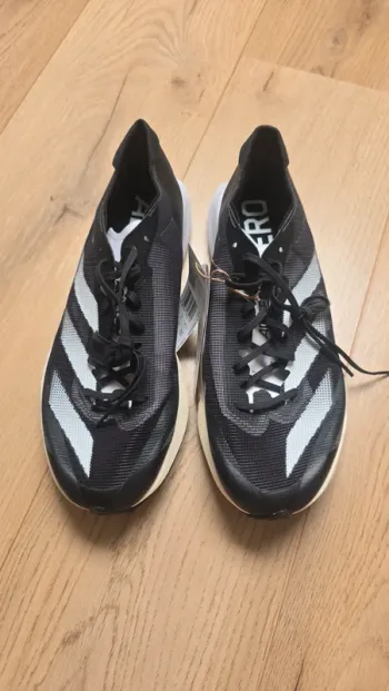 Used Lightweight Adizero Adios 8 Running Shoes