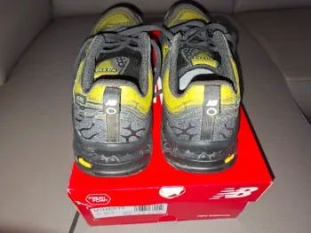 Używany New Balance Hierro V8 bike — zdjęcie 5 z 5