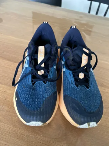 Asics Novablast Running Shoes usato