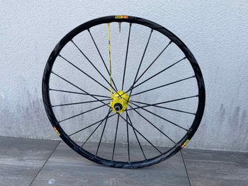Used Mavic Deemax Pro bike — image 3 of 14