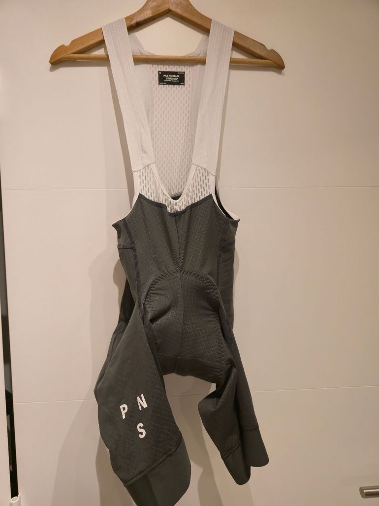 Pas Normal Studios Mechanism Bib 2026 bike d'occasion — image 2 sur 4