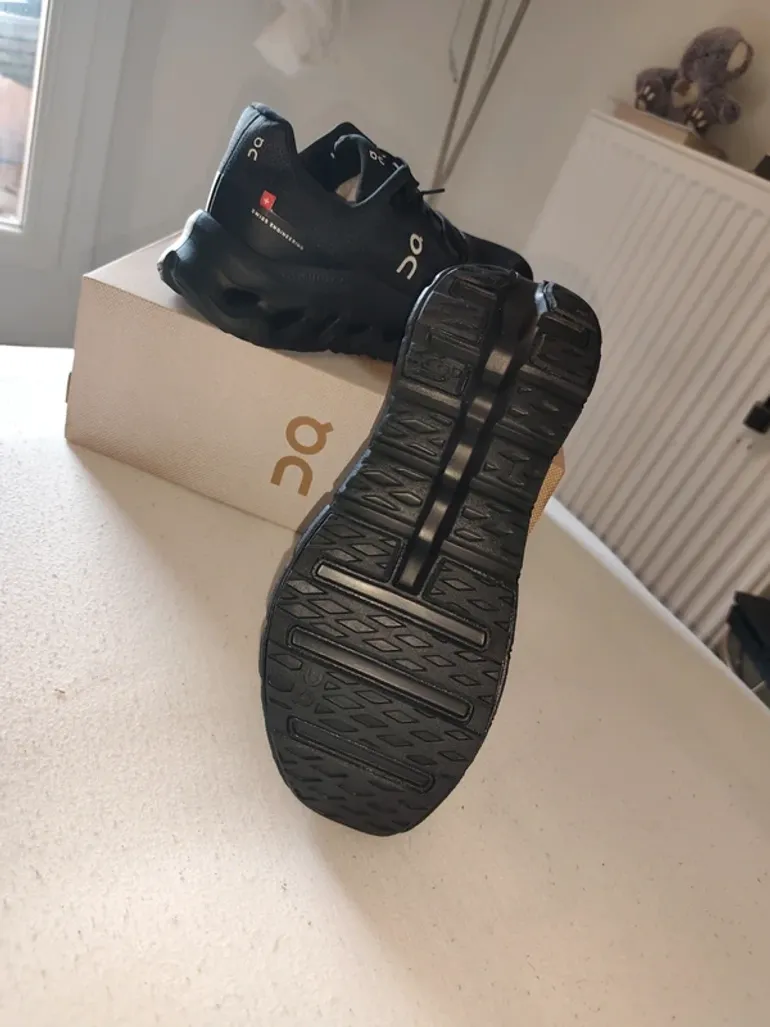 Gebrauchtes On Running Cloudtilt bike — Bild 3 von 6