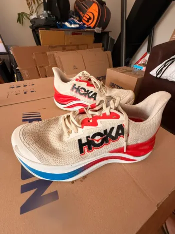 Tweedehands Hoka Skyward X Running Shoes