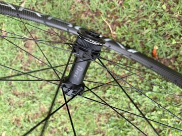 Used space carbon WS41 bike — image 4 of 7