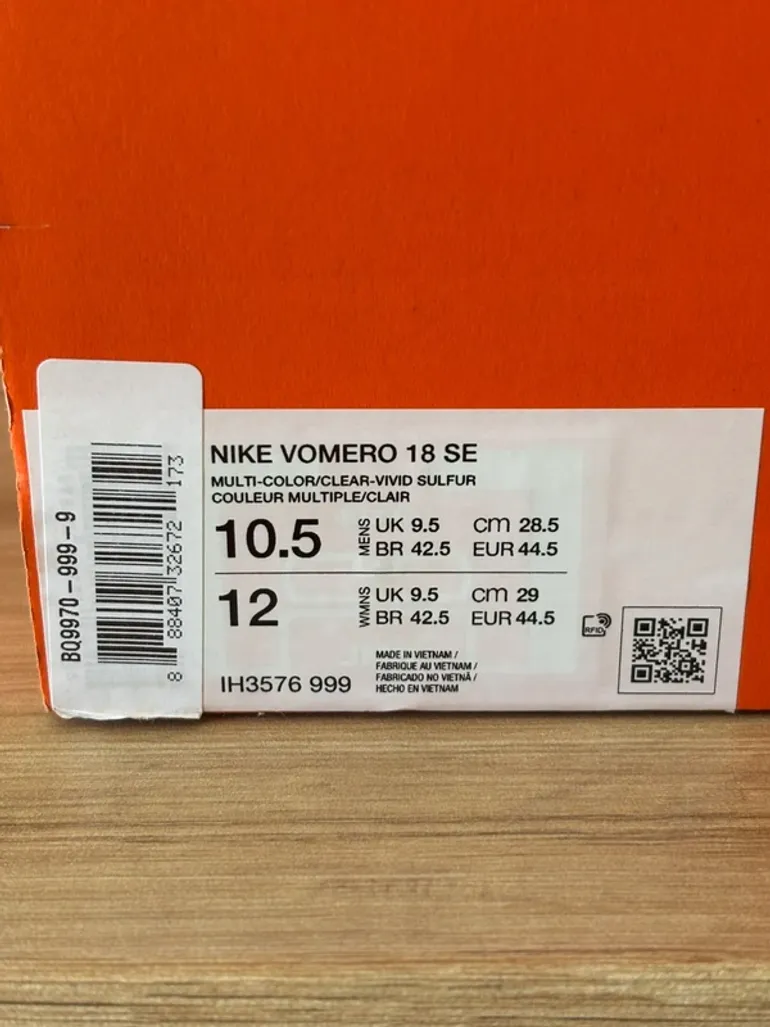 Used Nike Vomero 18 SE bike — image 3 of 3
