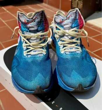 Nike Vaporfly 4 bike d'occasion — image 2 sur 5