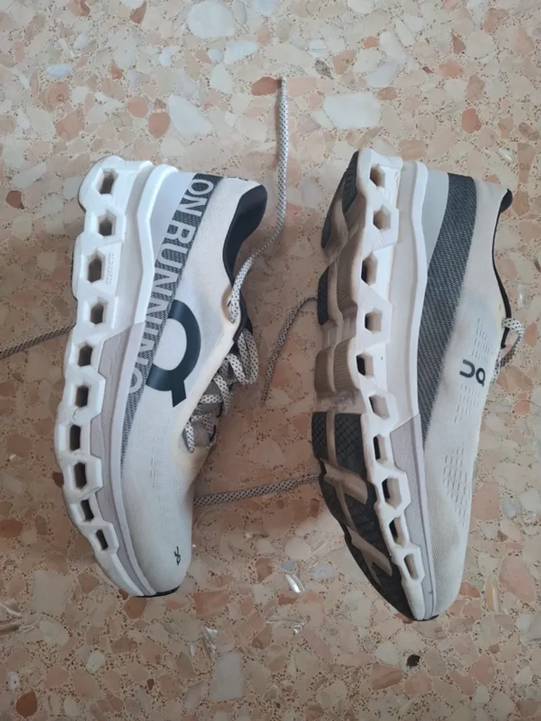 Käytetty On Running Shoes size 44.5 bike — kuva 2 / 5