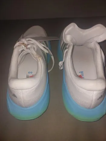Used Supernova Rise Running Shoes