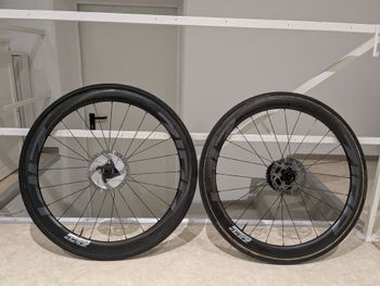 Käytetty Zipp 303 Firecrest Wheels
