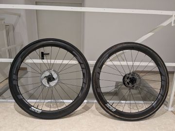 Käytetty Zipp 303 Firecrest bike — kuva 1 / 4