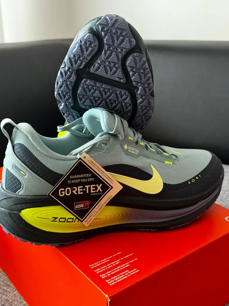 Tweedehands Nike Vomero 18 Gore-Tex bike — afbeelding 9 van 9