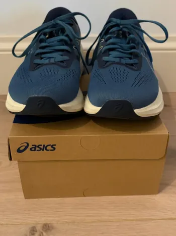 Used Asics GT-4000 4 bike — image 3 of 5