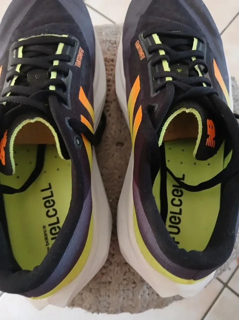 Gebrauchtes New Balance Rebel V4 bike — Bild 10 von 12