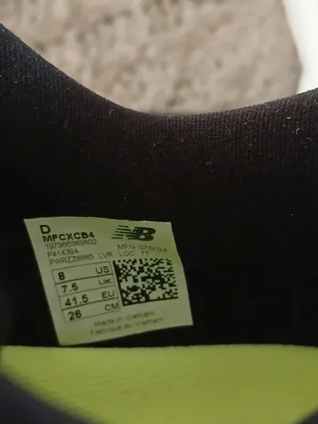 Gebrauchtes New Balance Rebel V4 bike — Bild 11 von 12