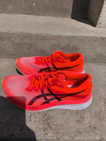 Used Asics Magic Speed 3 bike — image 4 of 5