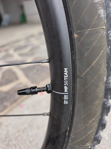 Used OQUO mp30 team 2025 bike — image 4 of 8