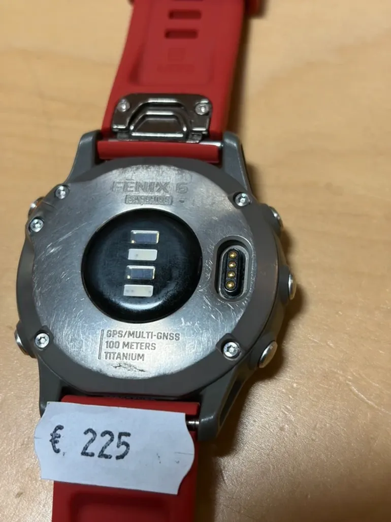 Used Garmin Fenix 6 Pro Titanium Saffier bike — image 4 of 5