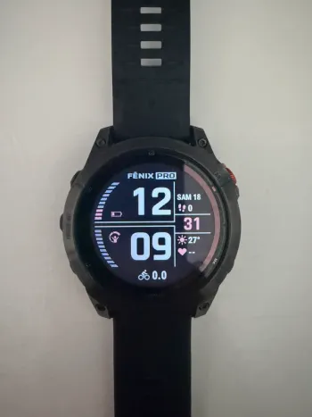 Used Garmin fenix 7 pro solar bike — image 2 of 3