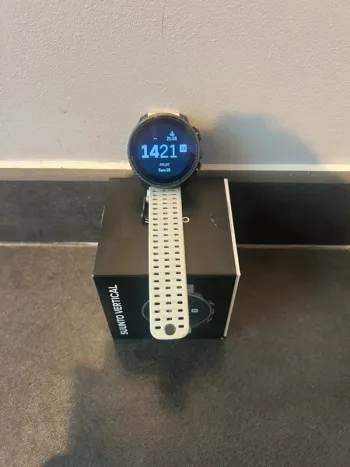 Used Suunto Vertical Titanium Solar Sand bike — image 2 of 4