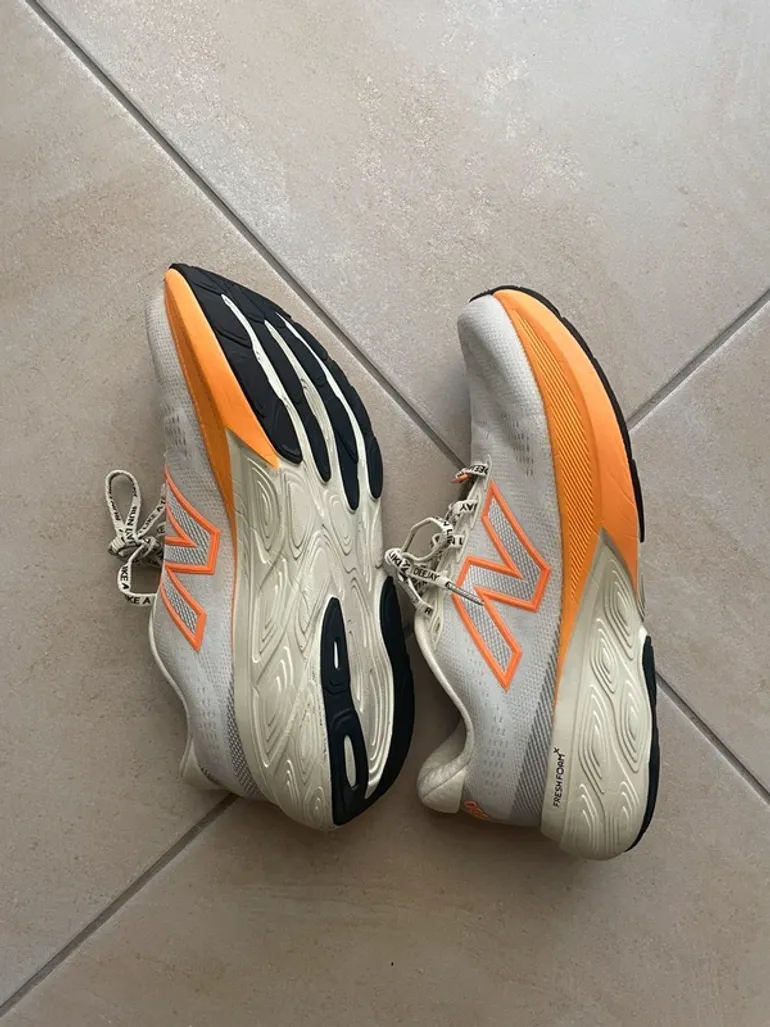 Used New Balance 880 bike — image 3 of 4