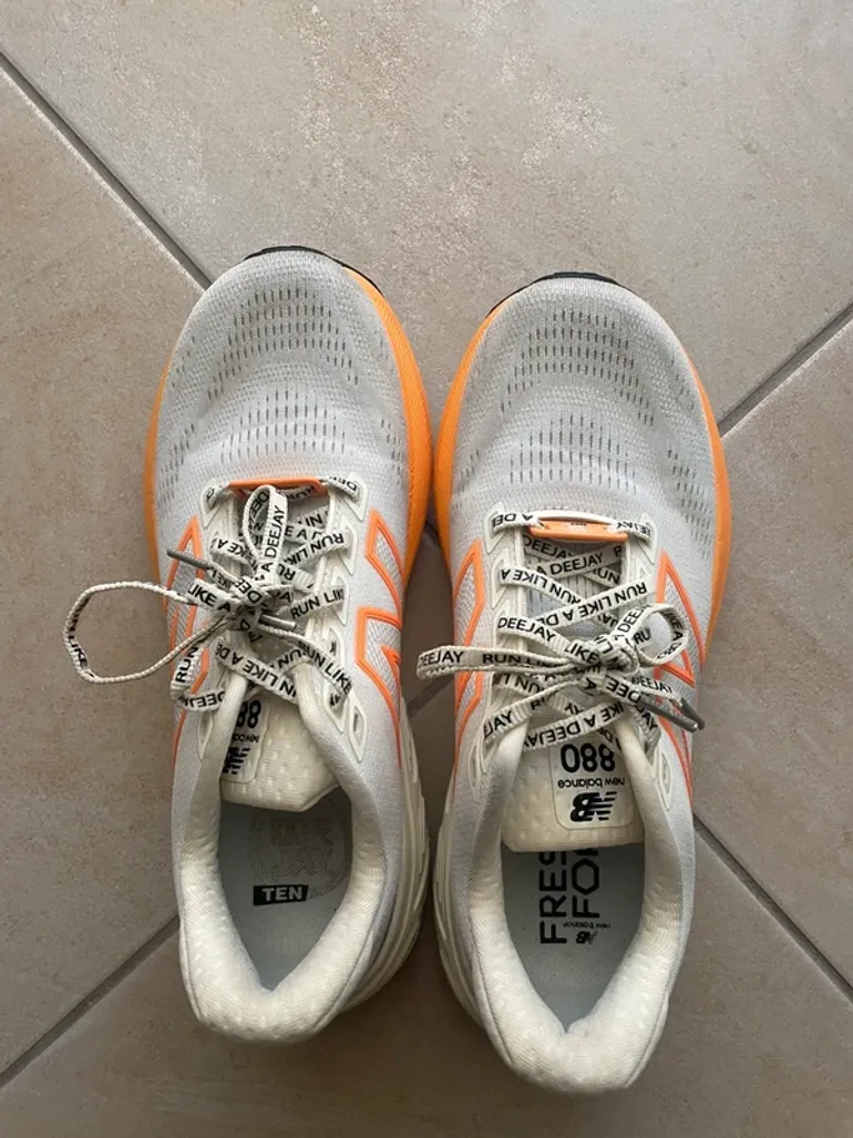 Used New Balance 880 bike — image 2 of 4
